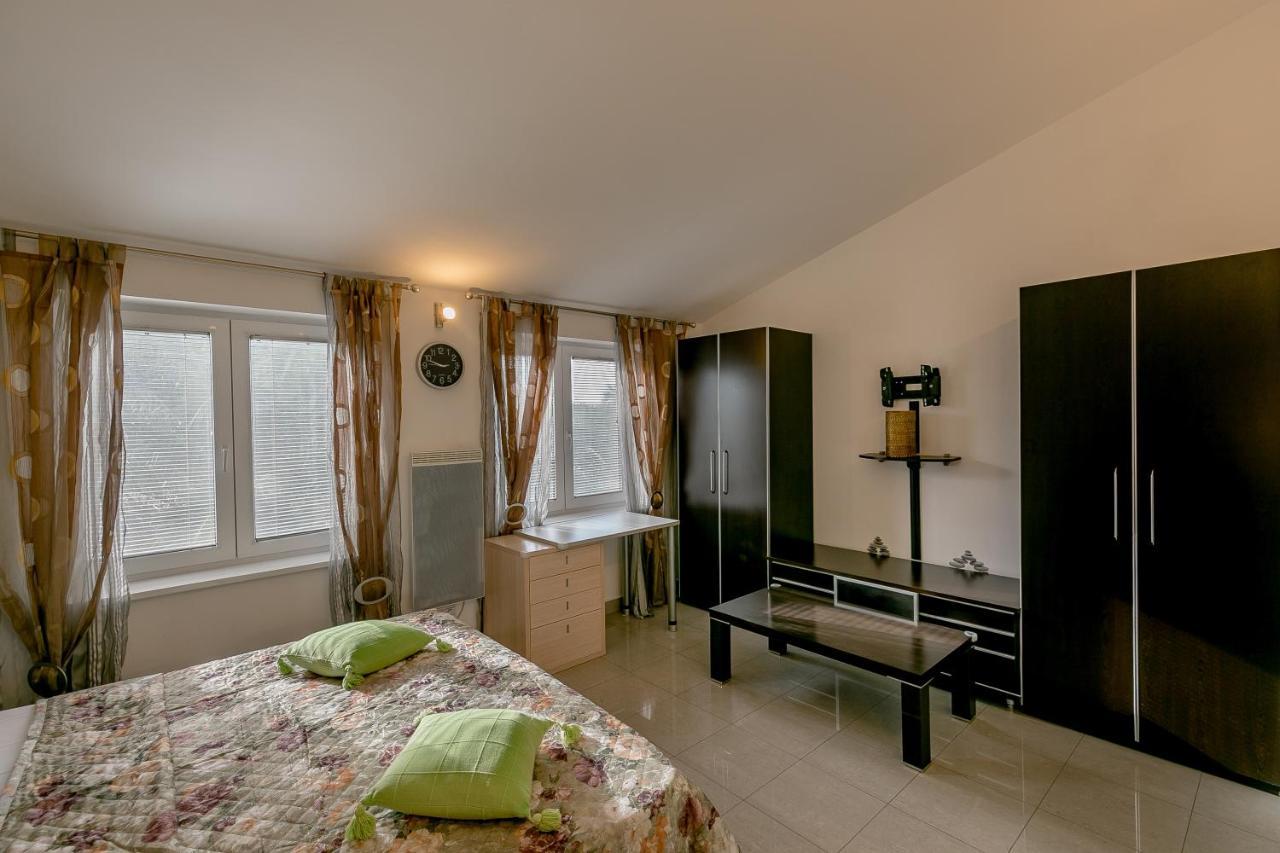 Olive Garden Apartment Petrovac Ngoại thất bức ảnh